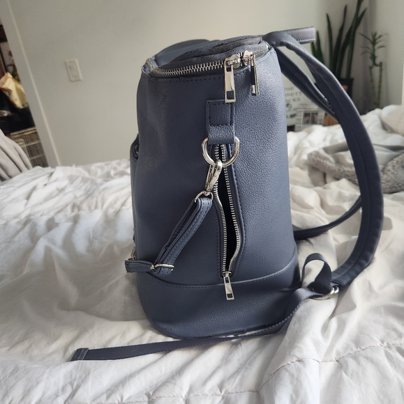 SOLD Lambert Mia Backpack - Picture 4 of 8